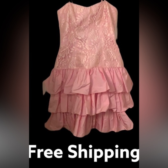 Vintage pink Taffeta and lace dress - Picture 2 of 8